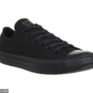 Black All-Star Chuck Taylor Converse